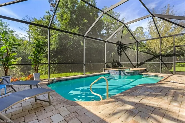 7175  Live Oak  DR, Naples, FL 34114