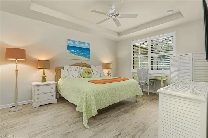 7175  Live Oak  DR, Naples, FL 34114