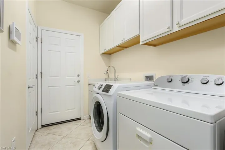 7175  Live Oak  DR, Naples, FL 34114