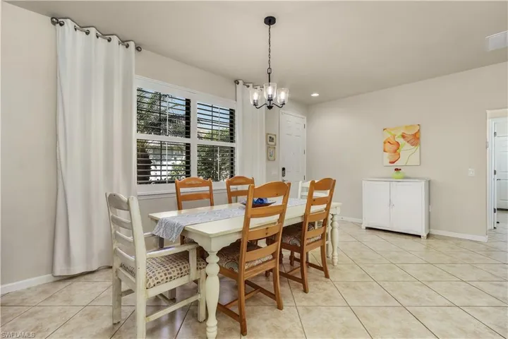 7175  Live Oak  DR, Naples, FL 34114