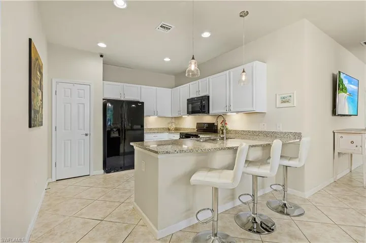 7175  Live Oak  DR, Naples, FL 34114