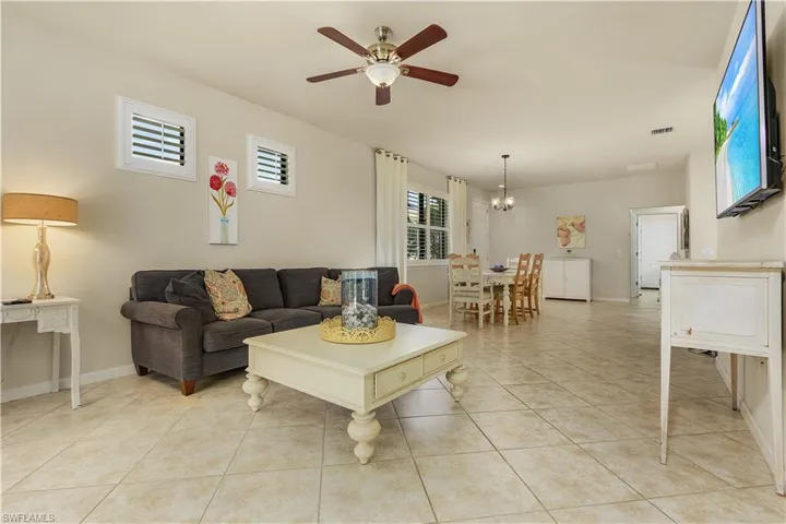 7175  Live Oak  DR, Naples, FL 34114