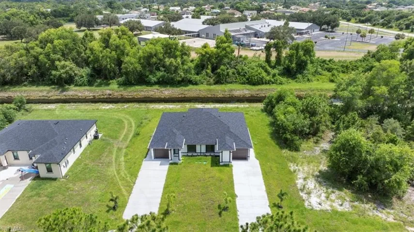Aerial view of property and surrounding area