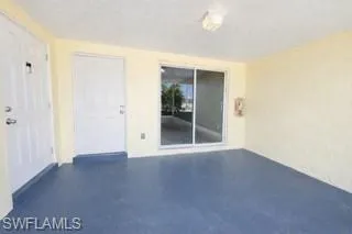 Efficiency to the left - 1BR straight ahead