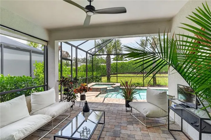 Covered Lanai Area