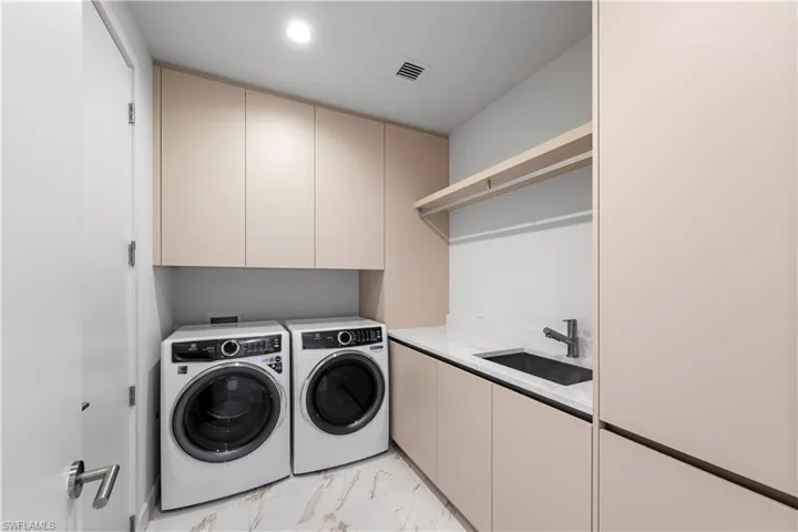 Electrolux - Washer & Dryer, Storage, Laundry Sink
