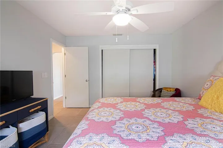 926 Se 26th Ter, Cape Coral, Florida 33904
