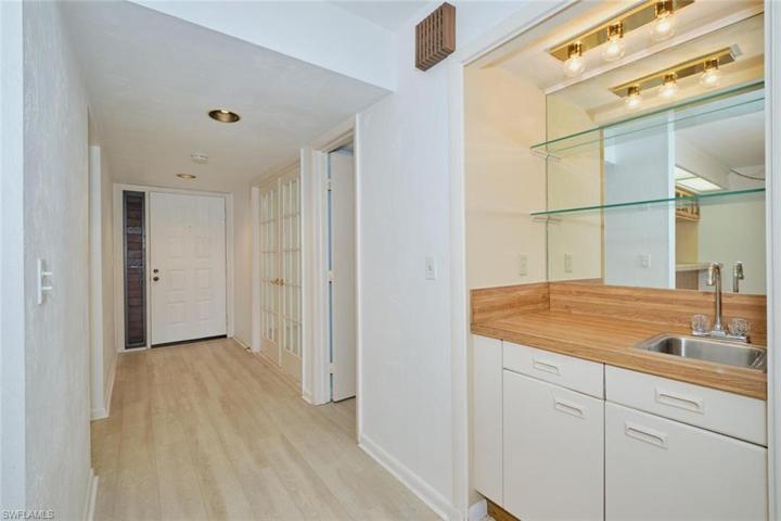 Wet Bar