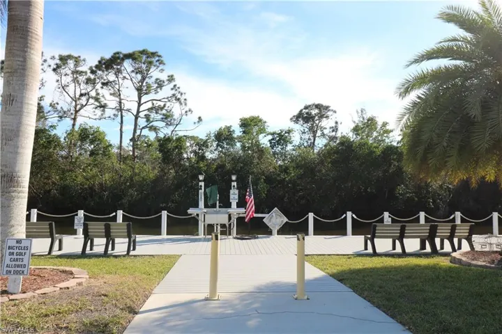 68 Sturbridge Ln, Fort Myers, Florida 33908