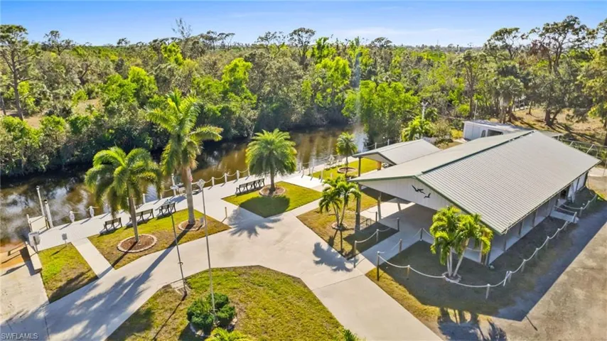 68 Sturbridge Ln, Fort Myers, Florida 33908