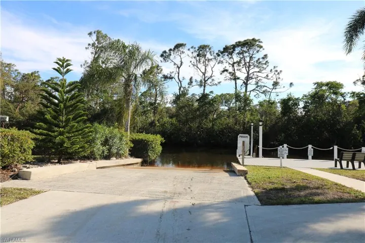 68 Sturbridge Ln, Fort Myers, Florida 33908