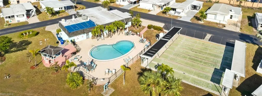 68 Sturbridge Ln, Fort Myers, Florida 33908