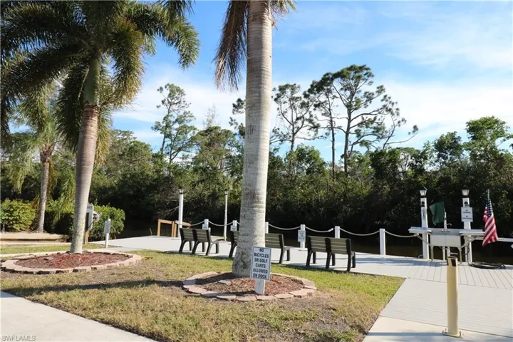 68 Sturbridge Ln, Fort Myers, Florida 33908