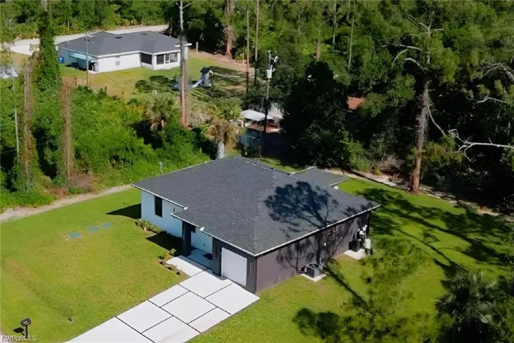 Aerial view of property and surrounding area