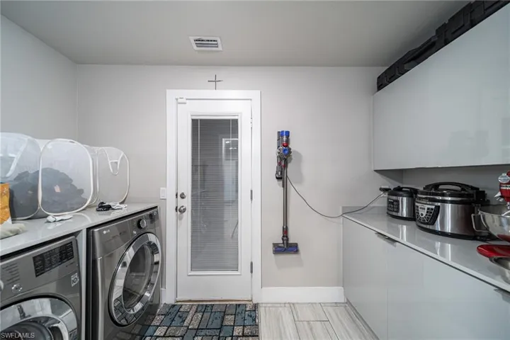 222 Ne 22nd Ave, Cape Coral, Florida 33909
