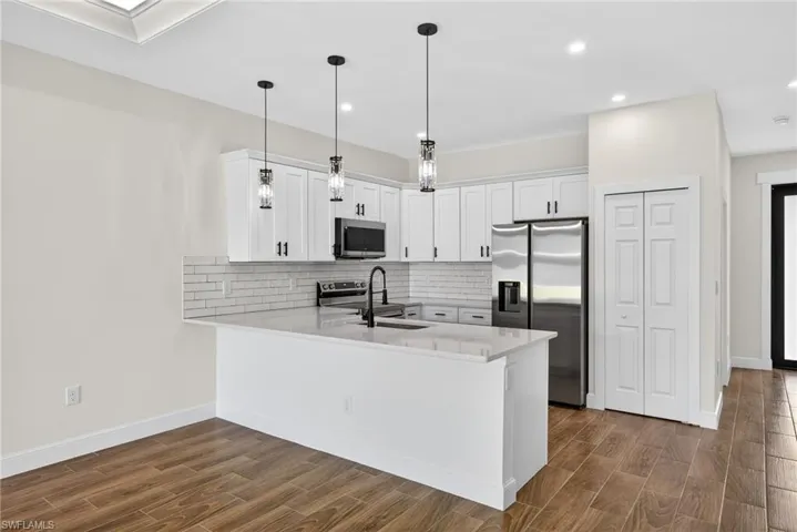 10-Kitchen 1 of 3