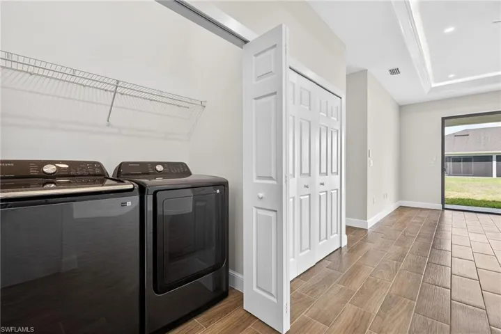 21-Laundry Room