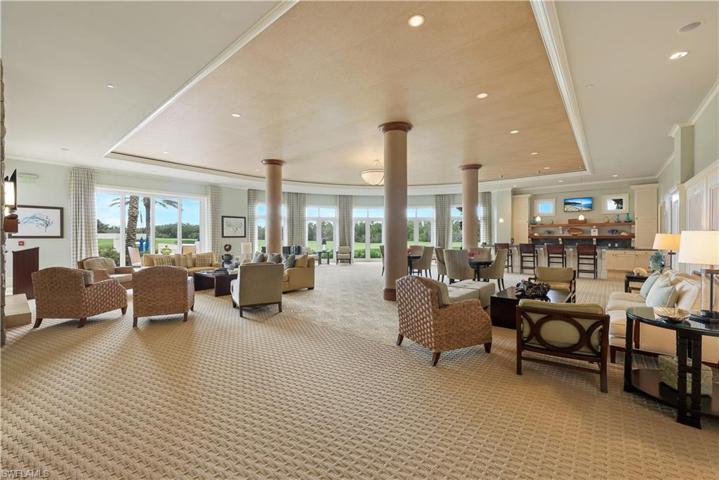 The Esperia amenities club features a spacious social room for tower events as well as private functions.  It offers a full catering kitchen, bar, fireplace, televisions and a grand piano.
