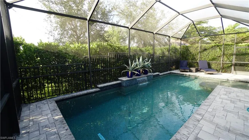 16329 Aberdeen Way, Naples, Florida 34110