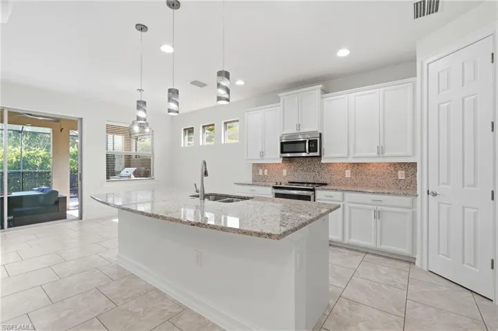 16329 Aberdeen Way, Naples, Florida 34110