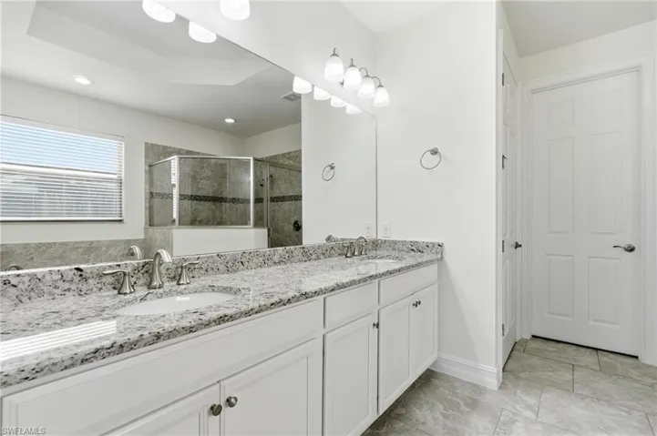16329 Aberdeen Way, Naples, Florida 34110