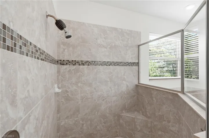 16329 Aberdeen Way, Naples, Florida 34110
