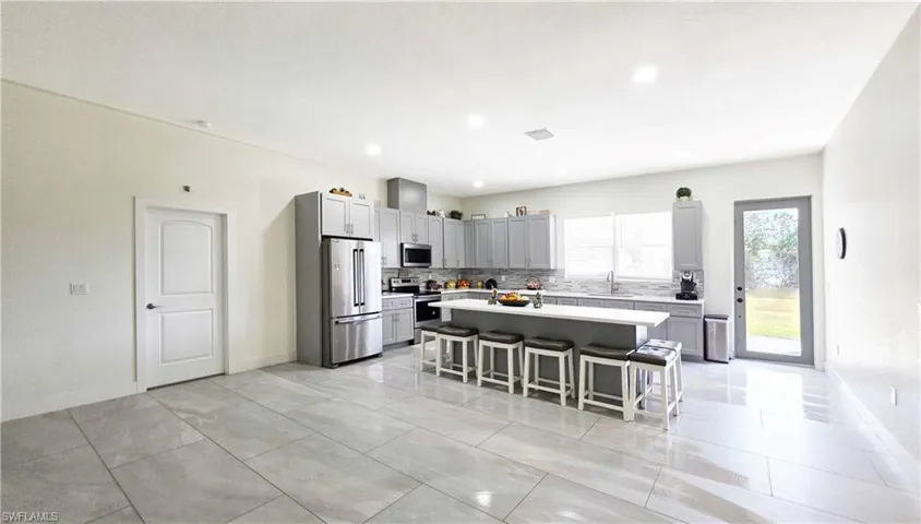 548 Bald Cypress Ave, Clewiston, Florida 33440