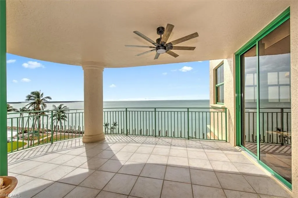 980 Cape Marco DR, Marco Island, FL 34145,225000258