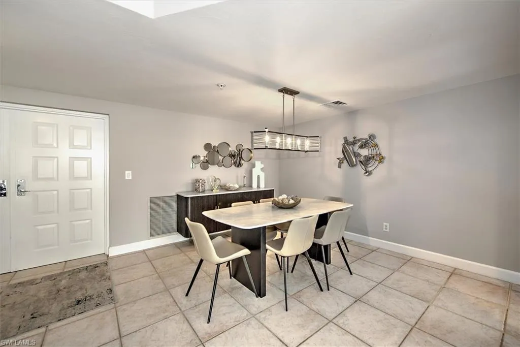 980 Cape Marco DR, Marco Island, FL 34145,225000258