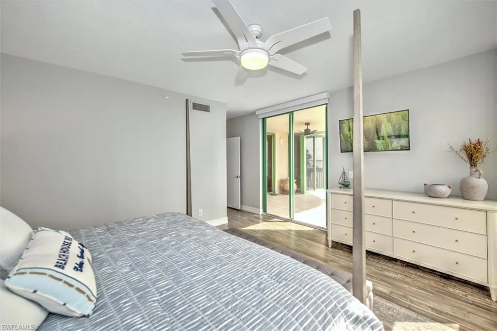 980 Cape Marco DR, Marco Island, FL 34145,225000258