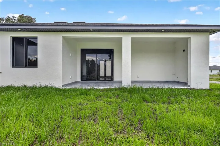 2701 28th St Sw, Lehigh Acres, Florida 33976