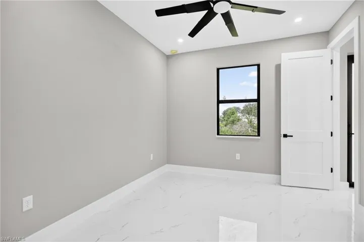 2701 28th St Sw, Lehigh Acres, Florida 33976