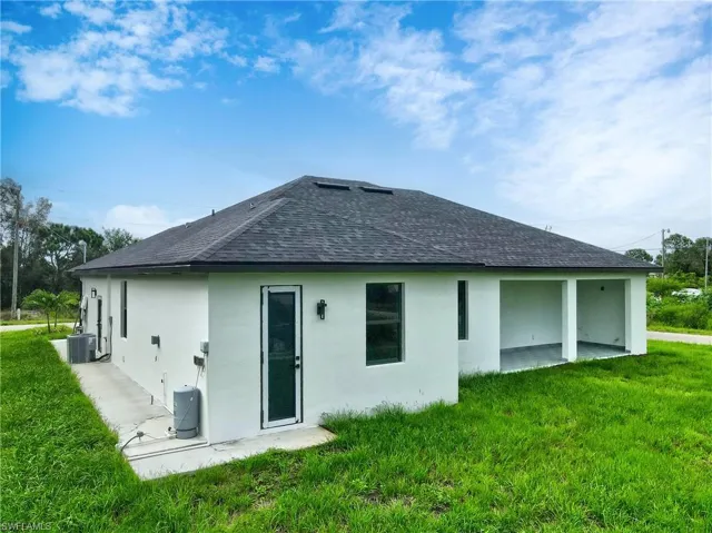 2701 28th St Sw, Lehigh Acres, Florida 33976