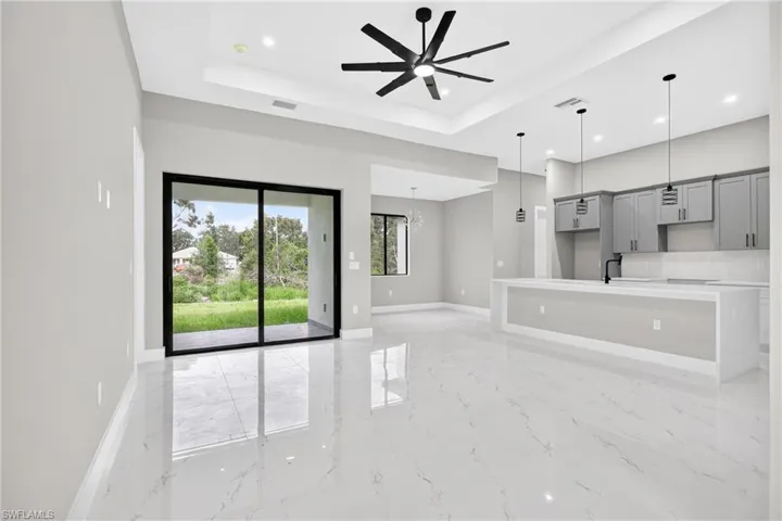 2701 28th St Sw, Lehigh Acres, Florida 33976