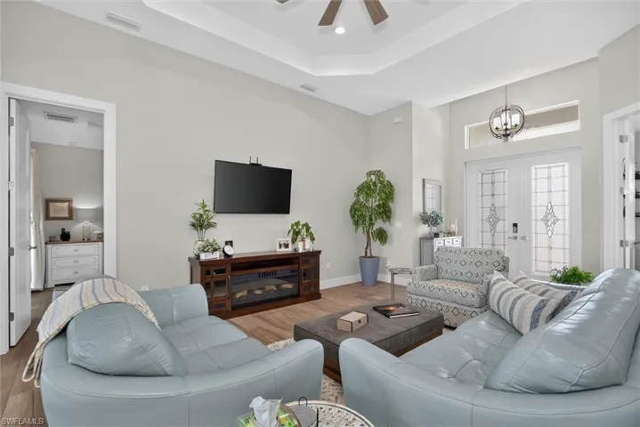 1605 Sw 43rd St, Cape Coral, Florida 33914