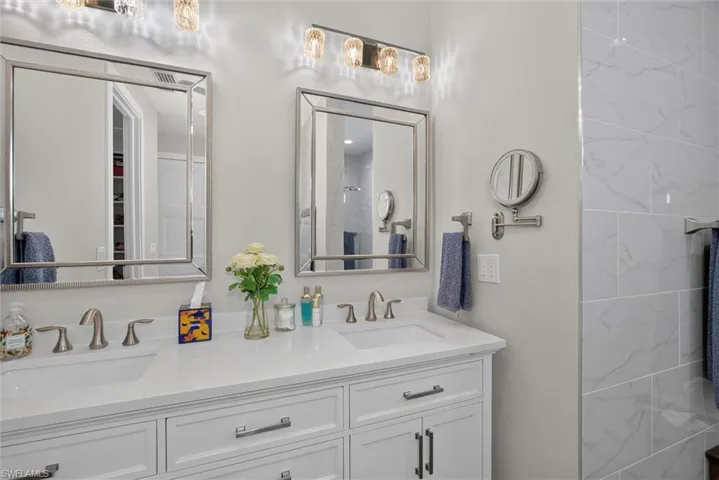 1605 Sw 43rd St, Cape Coral, Florida 33914