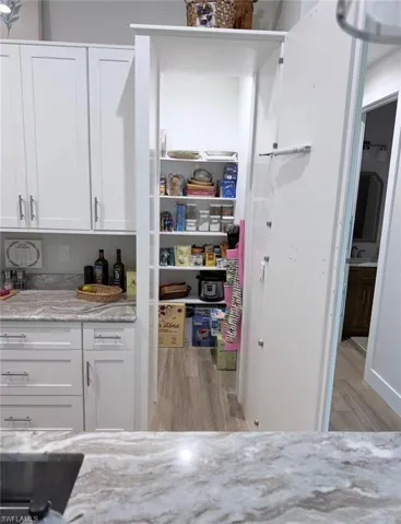 1605 Sw 43rd St, Cape Coral, Florida 33914