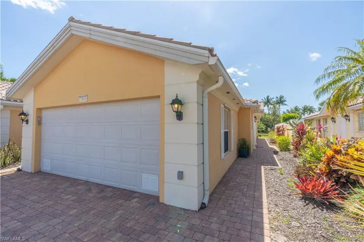 7103  Marconi  CT, Naples, FL 34114