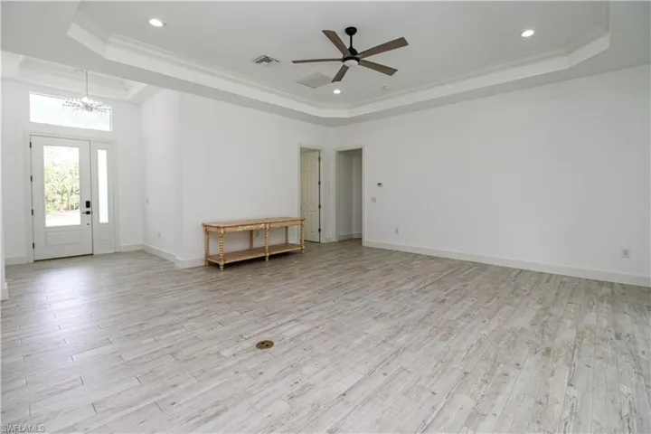 1371  Michigan  AVE, Naples, FL 34103