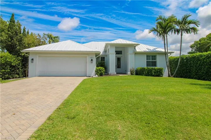 1371  Michigan  AVE, Naples, FL 34103