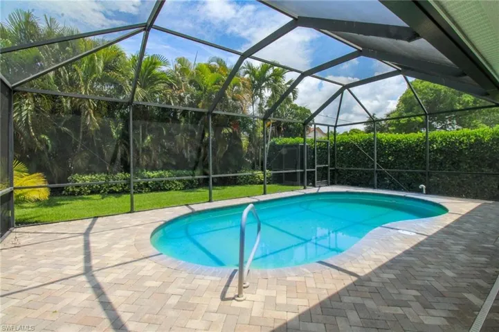 1371  Michigan  AVE, Naples, FL 34103