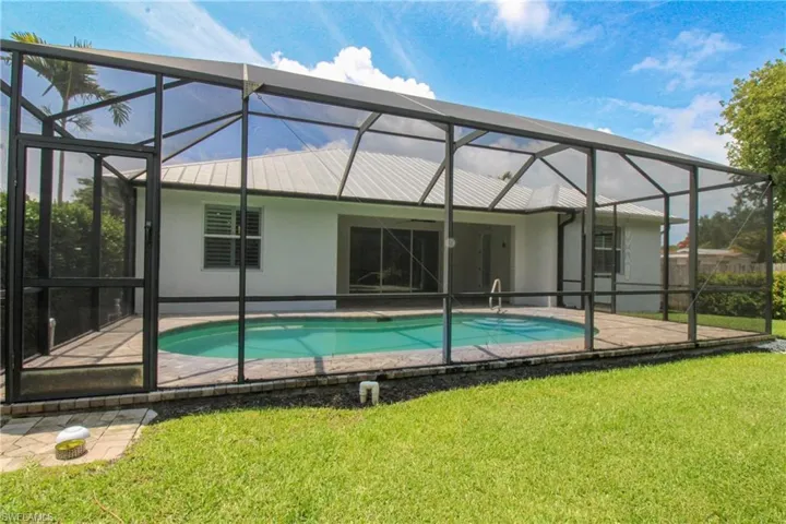 1371  Michigan  AVE, Naples, FL 34103