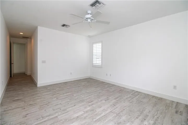 1371  Michigan  AVE, Naples, FL 34103