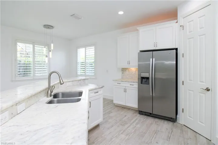 1371  Michigan  AVE, Naples, FL 34103