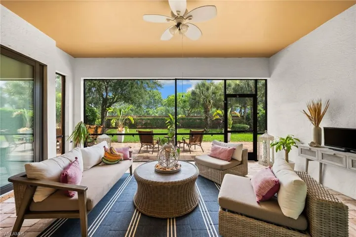 16213 Camden Lakes Cir, Naples, Florida 34110