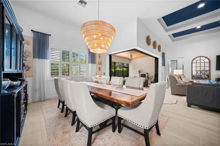16213 Camden Lakes Cir, Naples, Florida 34110