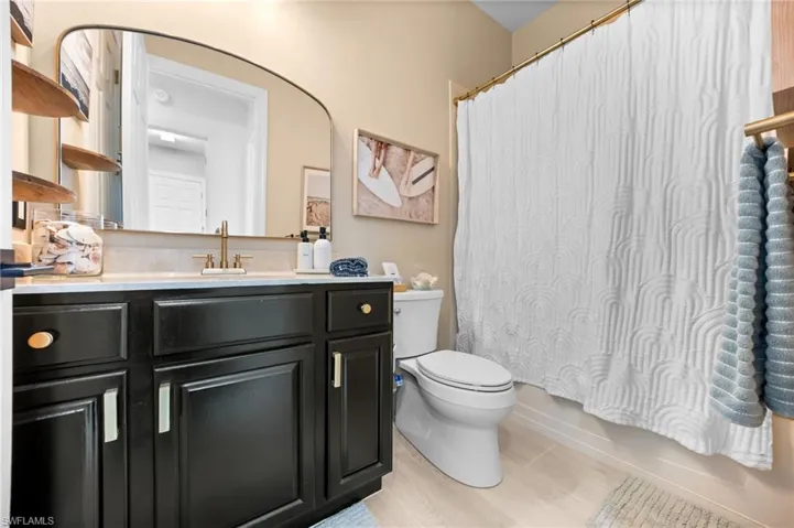 16213 Camden Lakes Cir, Naples, Florida 34110
