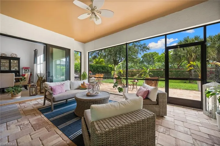 16213 Camden Lakes Cir, Naples, Florida 34110