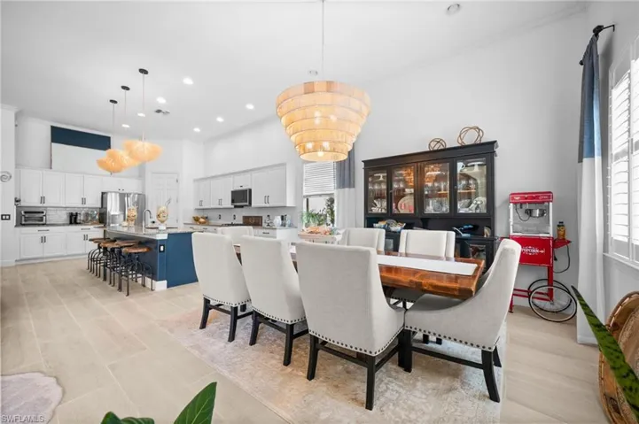 16213 Camden Lakes Cir, Naples, Florida 34110