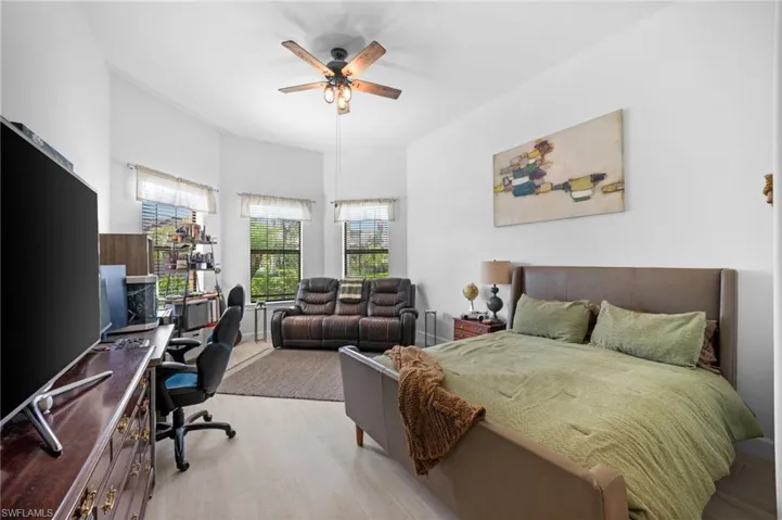 16213 Camden Lakes Cir, Naples, Florida 34110